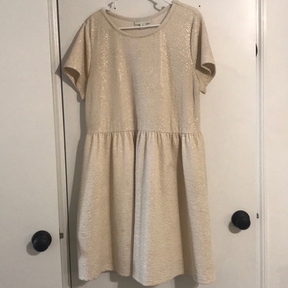 Forever 21 Dresses & Skirts - 4/$25 sale! Sparkly party dress 😍